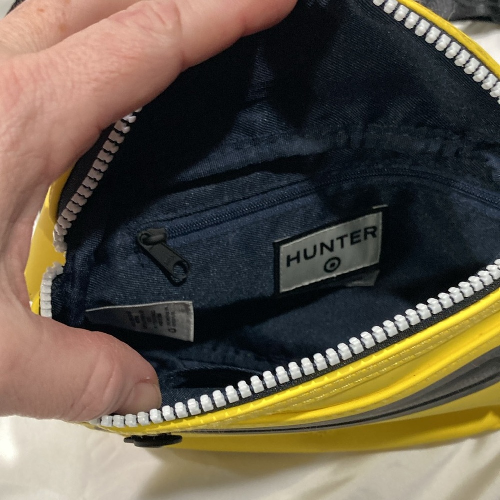 Hunter yellow waist bag never used but was stored with other purses so has marks - Picture 2 of 5